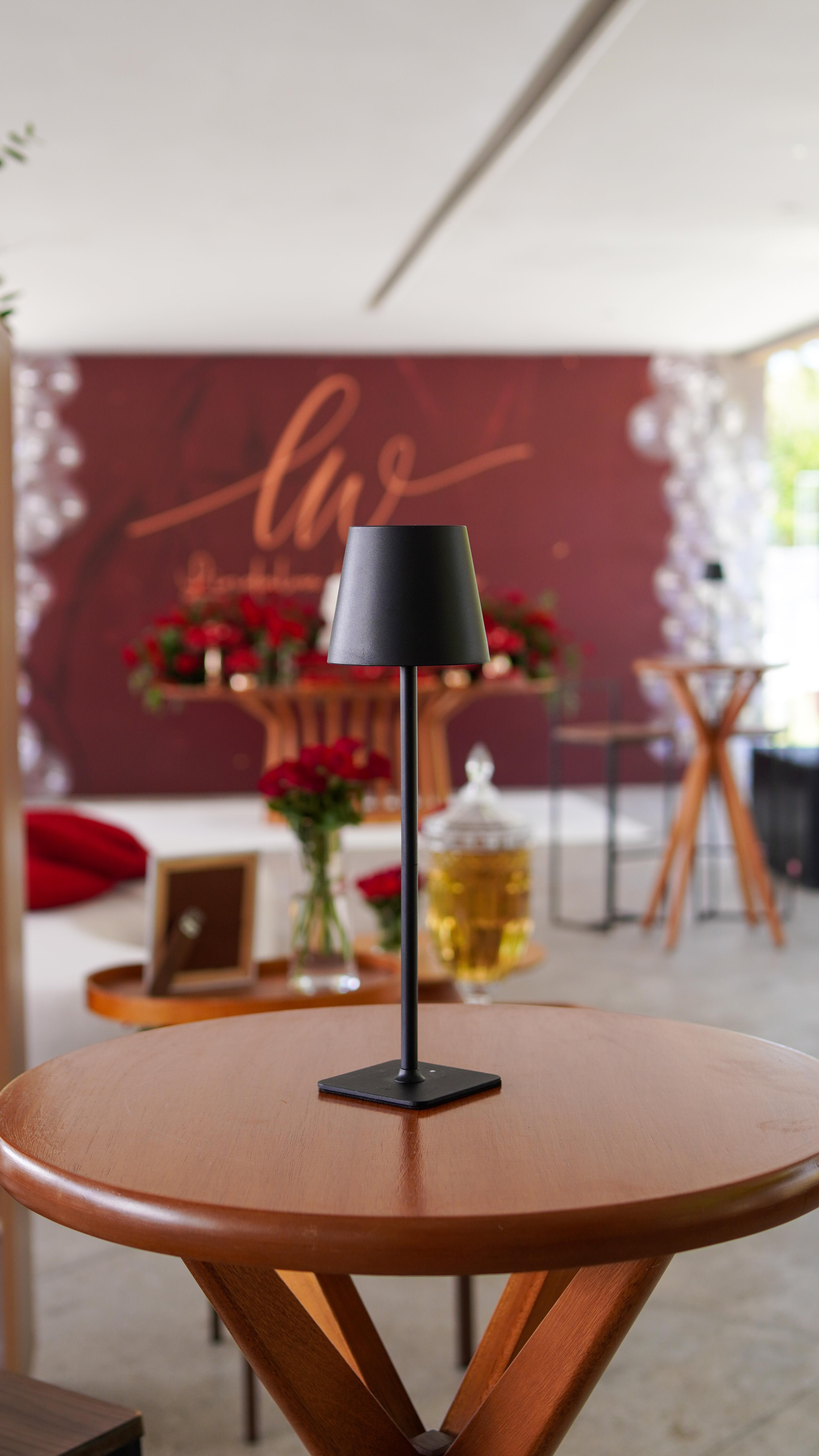 Mesa de recepção com decoração
